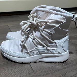 Nike winter boots